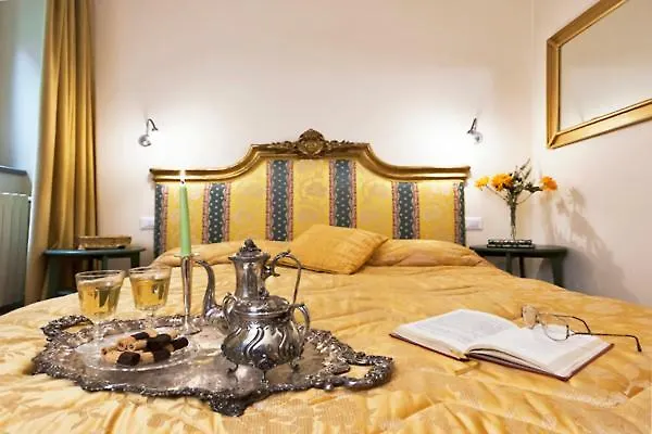 פירנצה Via Dei Fossi Apartment איטליה